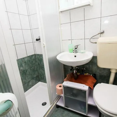 Irena Punta Skala Apartment *