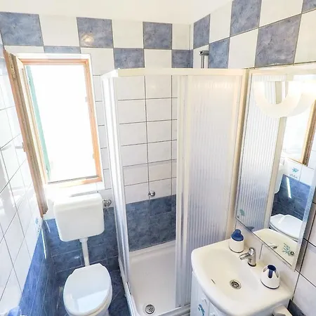 Irena Punta Skala Petrcane