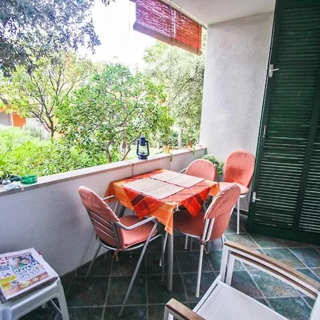 Irena Punta Skala * Petrčane