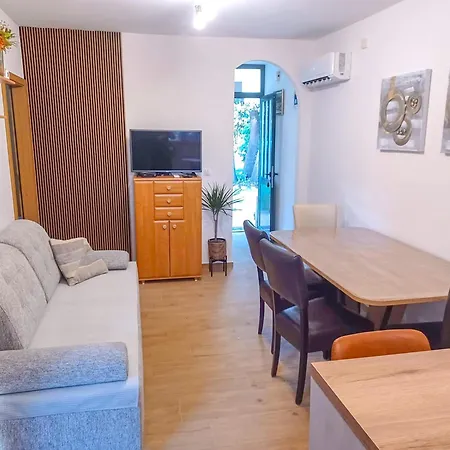 Irena Punta Skala *