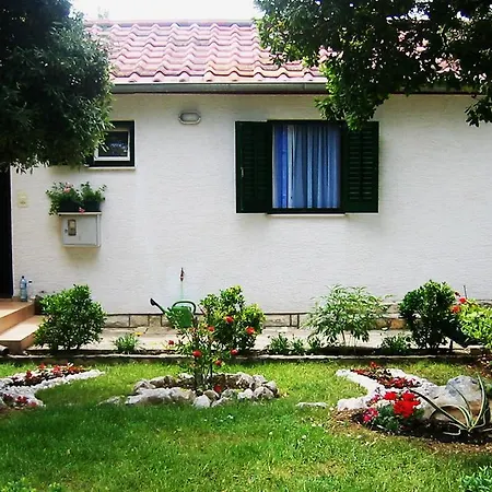 Apartament Irena Punta Skala