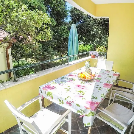 Irena Punta Skala Apartment