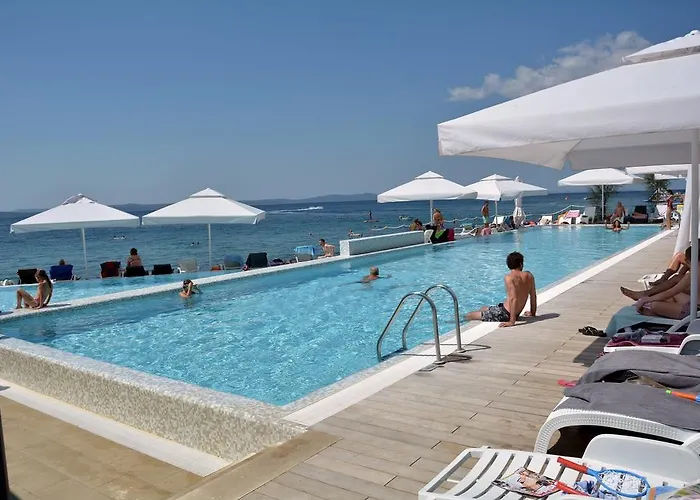 Апартаменты Irena Punta Skala *